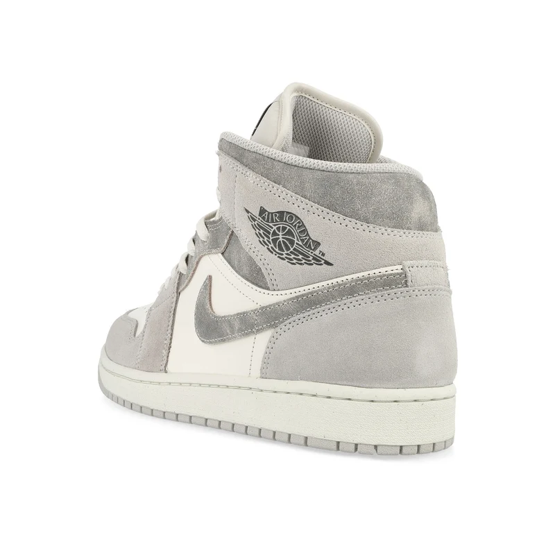 Air Jordan 1 Mid SE