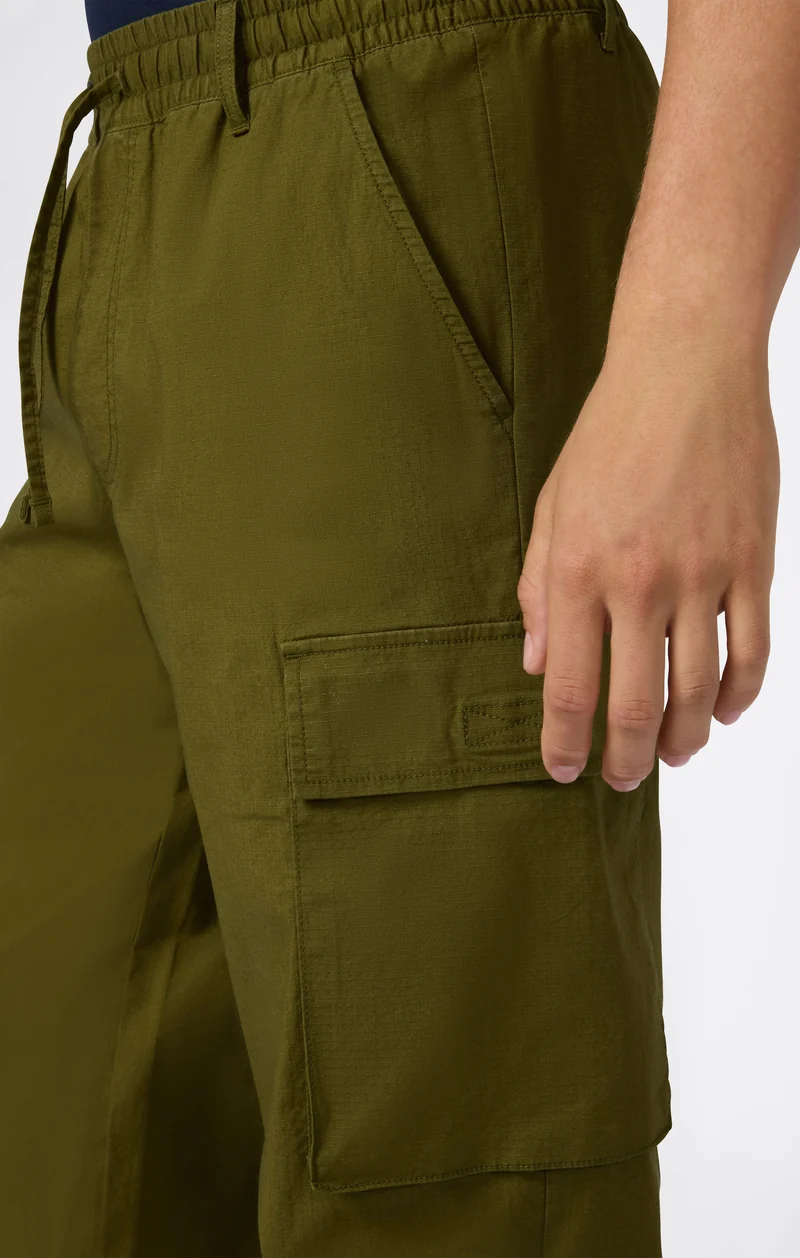 Men’s Woven Cargo Pants Icons