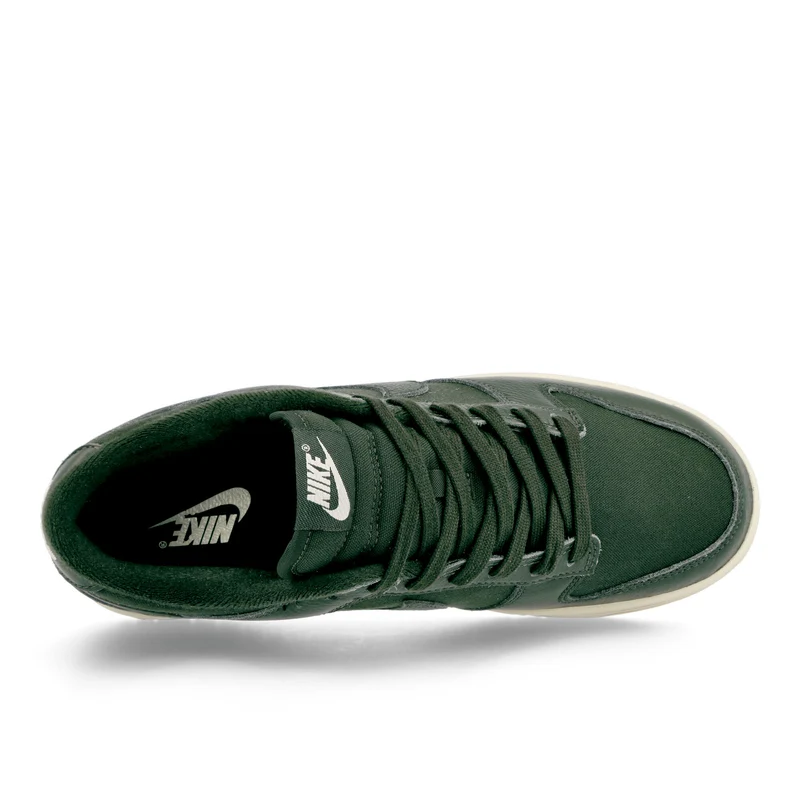 Dunk Low Retro Premium