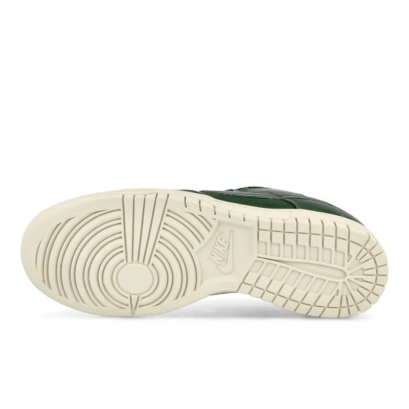 Dunk Low Retro Premium