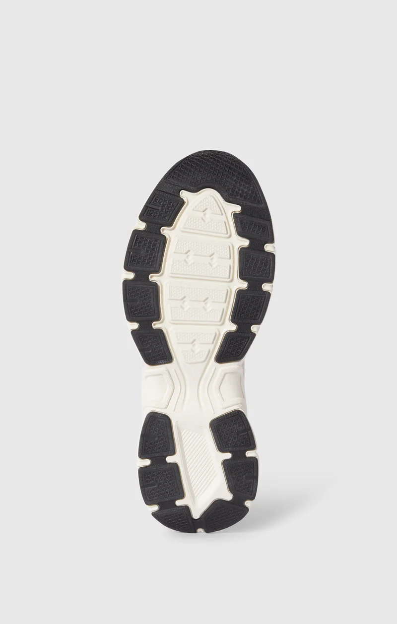 RT25 Mesh Trainers Low
