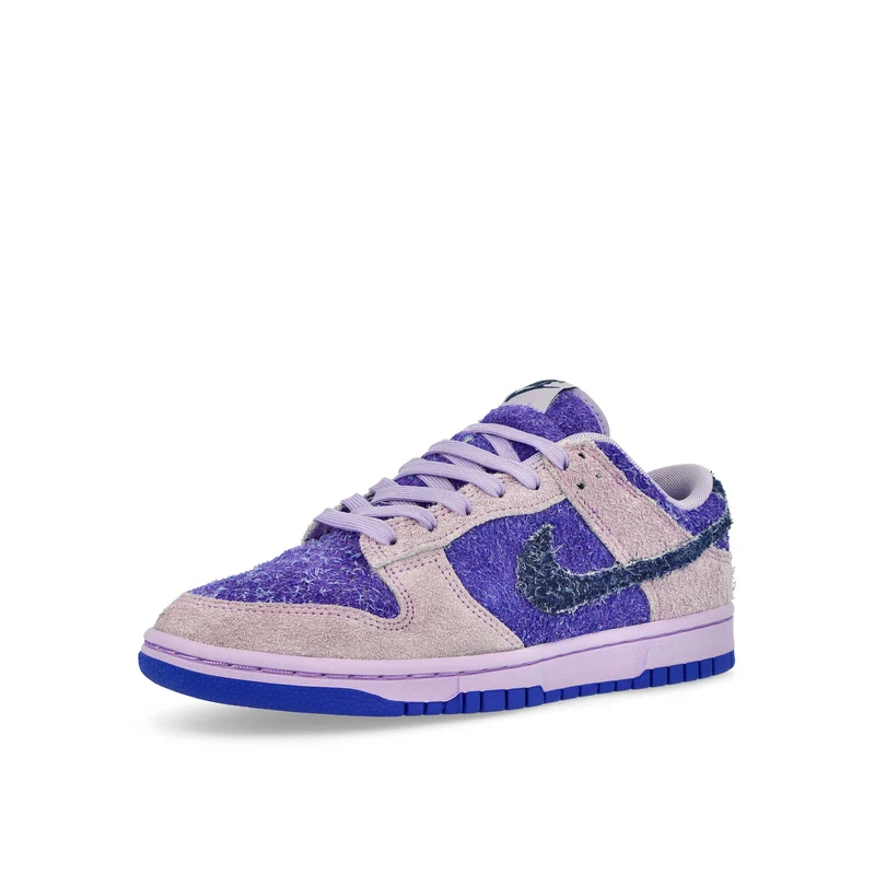Dunk Low SE