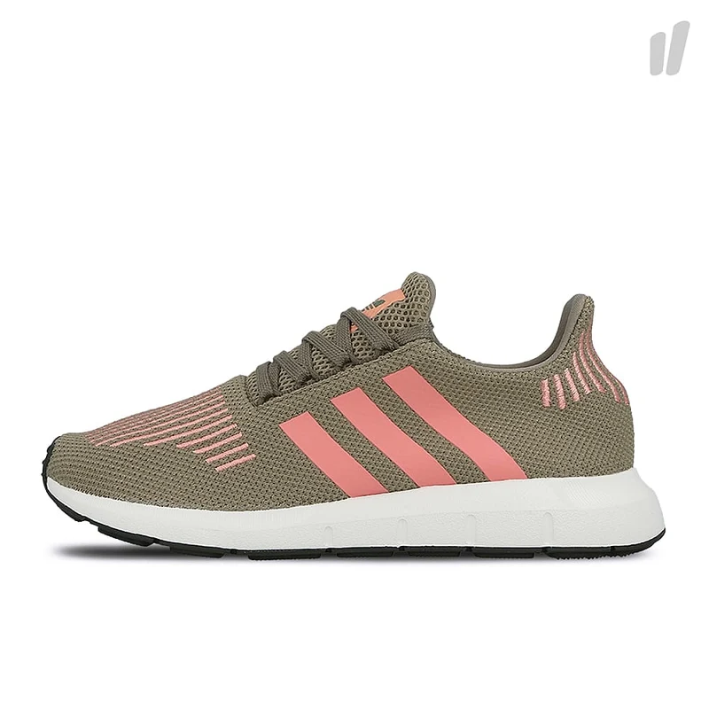 wmns swift run