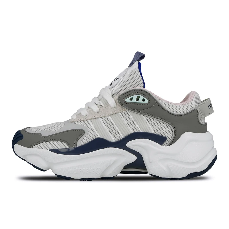 wmns magmur runner