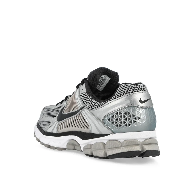 Zoom Vomero 5