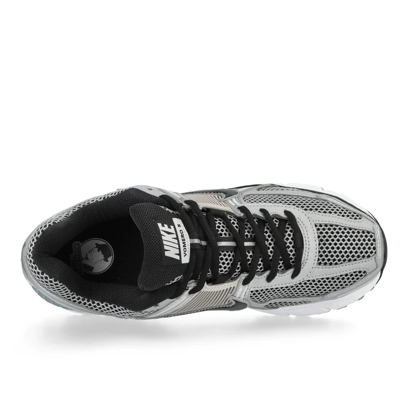 Zoom Vomero 5