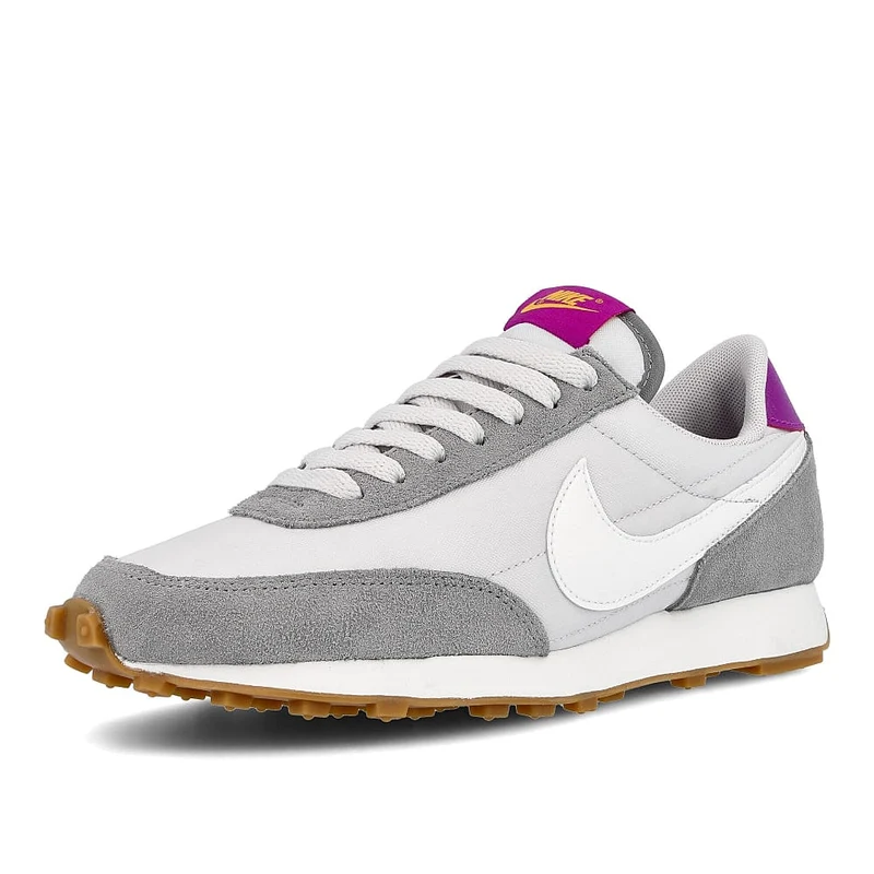 wmns daybreak