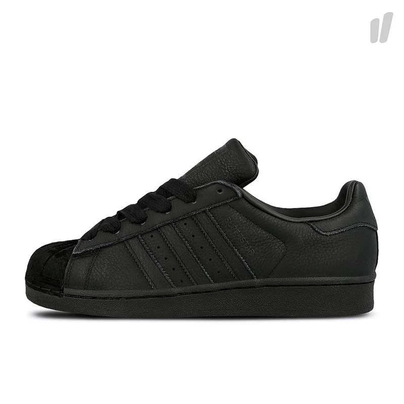 wmns superstar