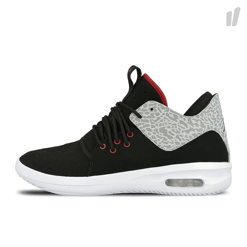 Air Jordan First Class