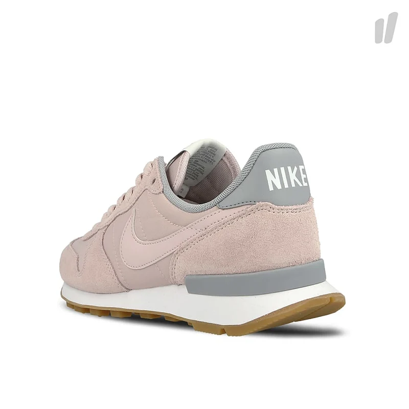 wmns internationalist