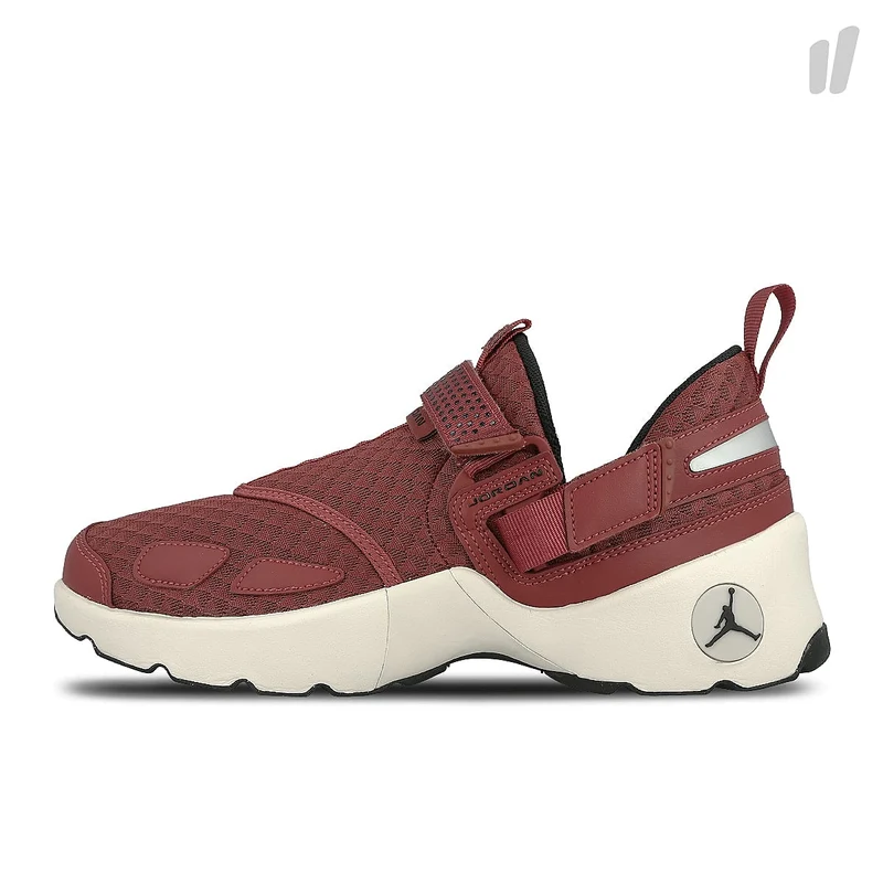 Air Jordan Trunner LX