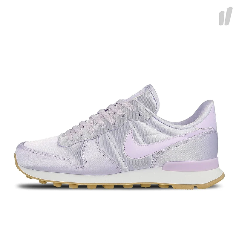 wmns internationalist qs