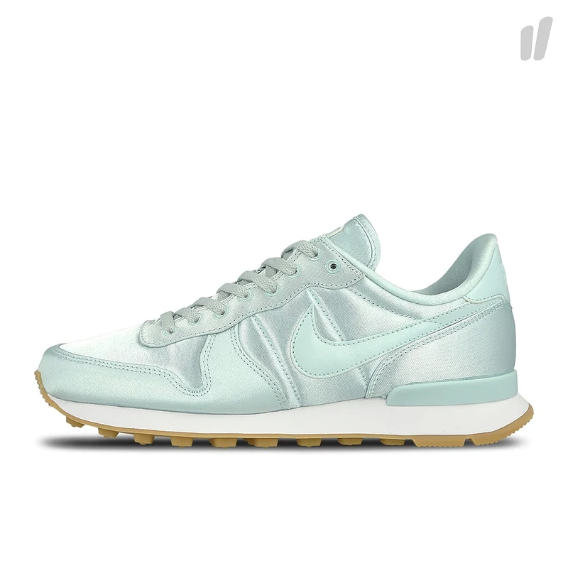 wmns internationalist qs