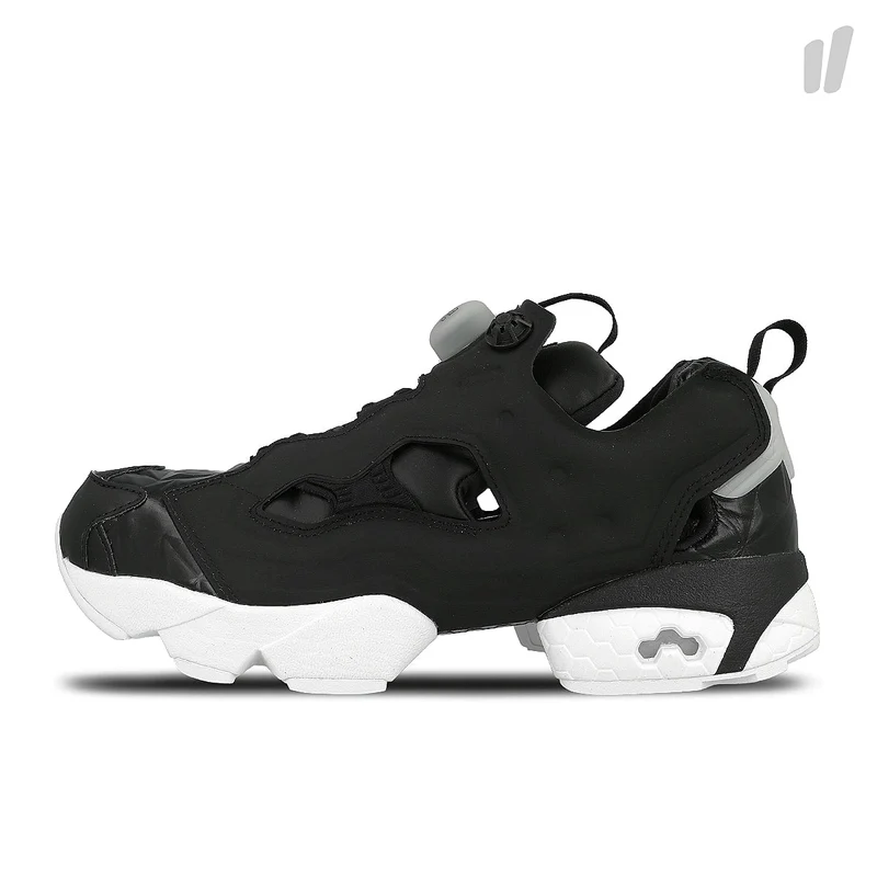wmns instapump fury hype metallic