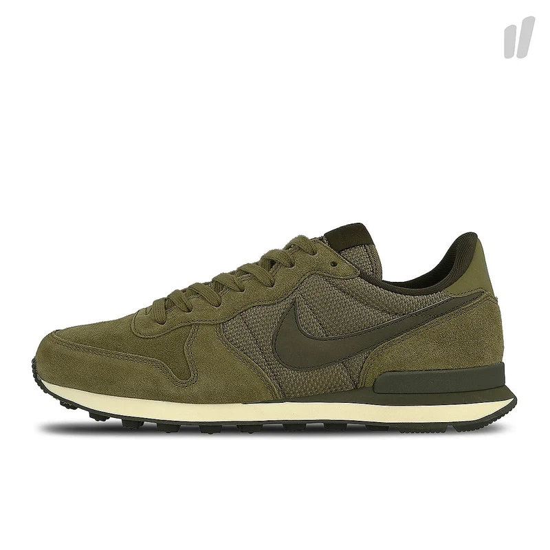 internationalist premium