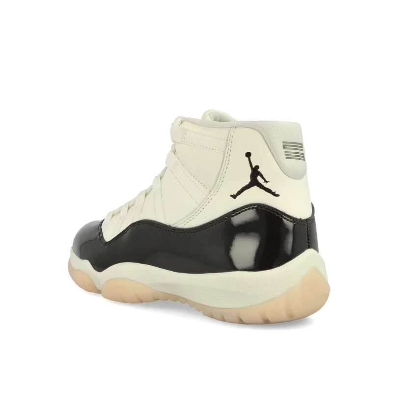 Wmns Air Jordan 11 Retro