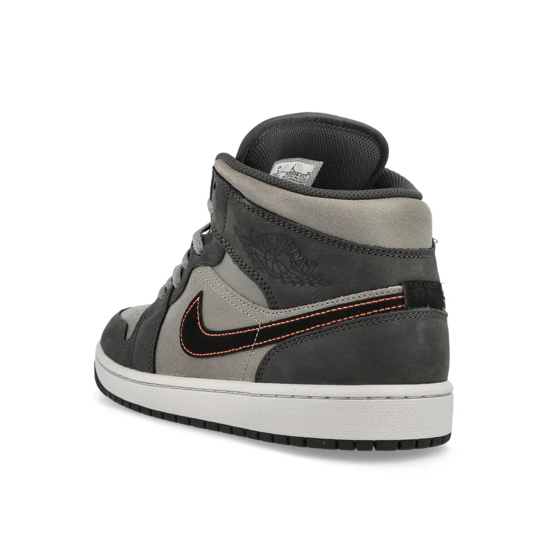 Air Jordan 1 Mid SE