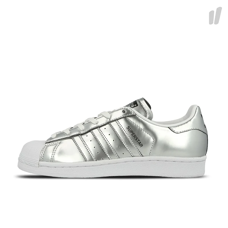 wmns superstar