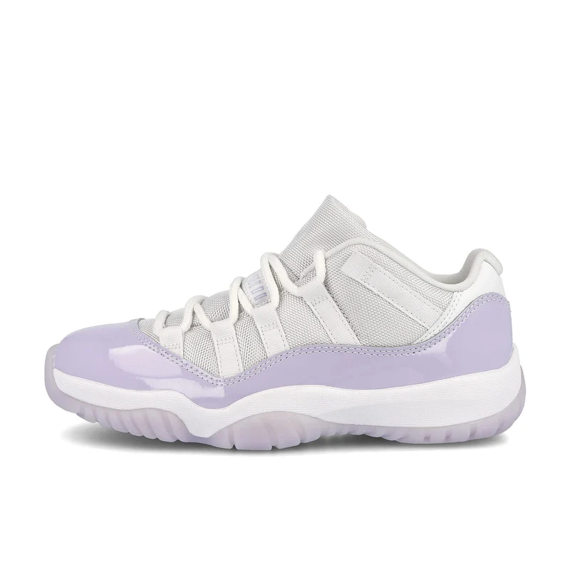 Wmns Air Jordan 11 Retro Low