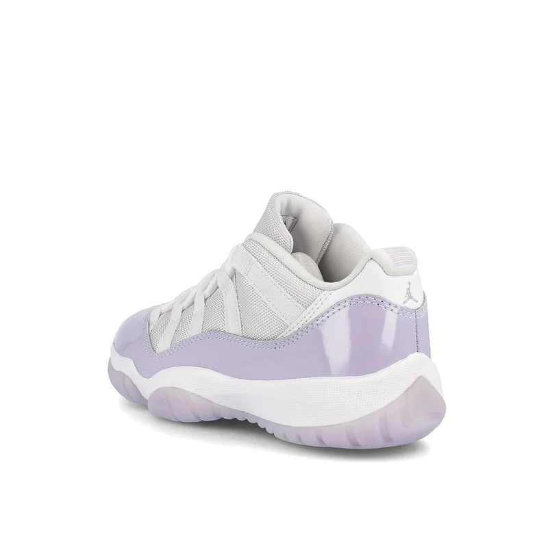 Wmns Air Jordan 11 Retro Low