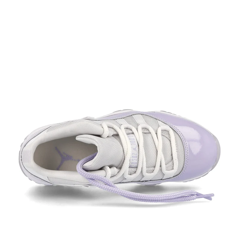 Wmns Air Jordan 11 Retro Low