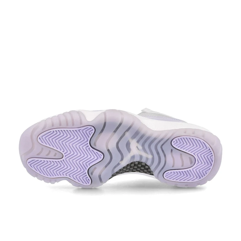 Wmns Air Jordan 11 Retro Low