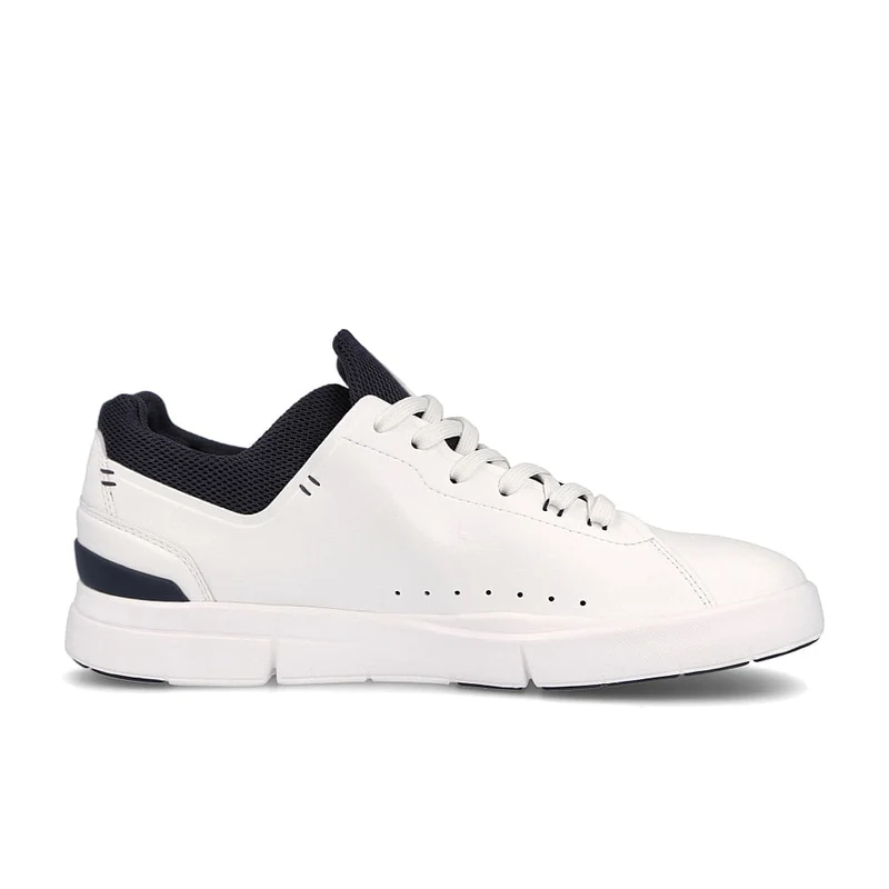 wmns the roger advantage