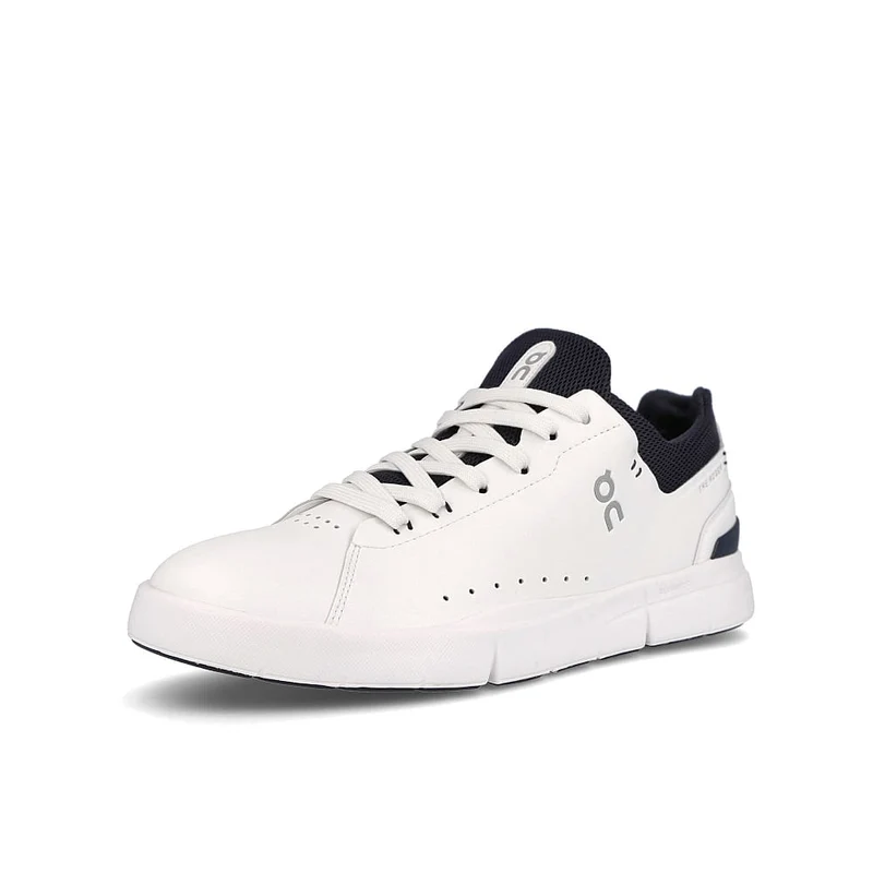 wmns the roger advantage