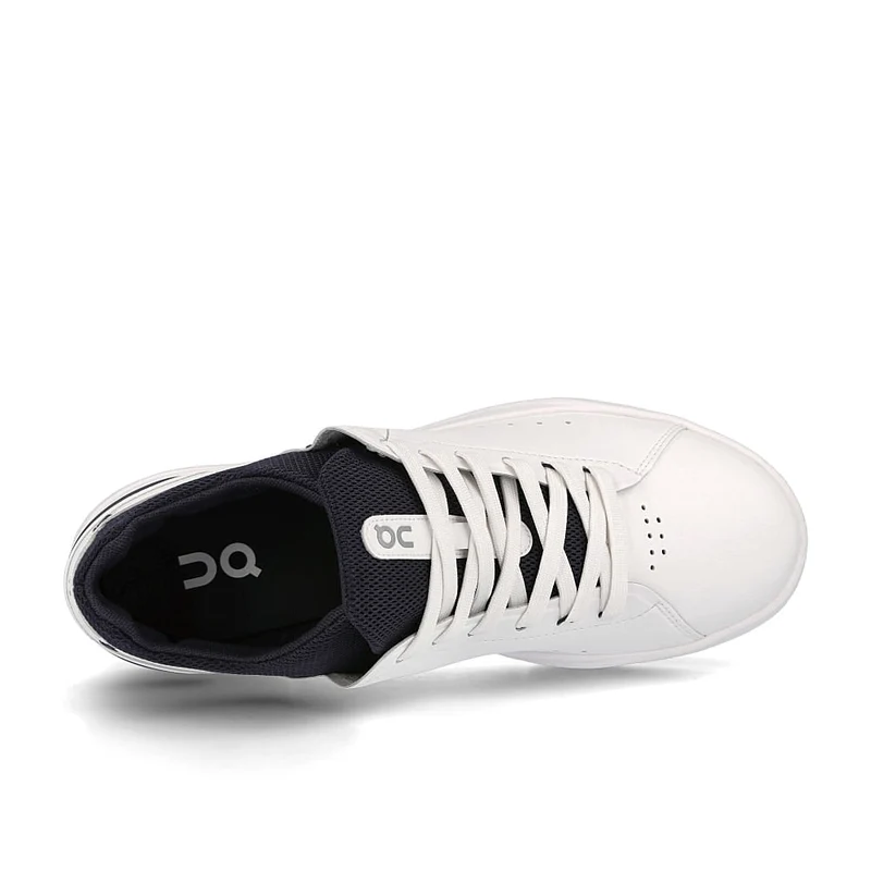 wmns the roger advantage