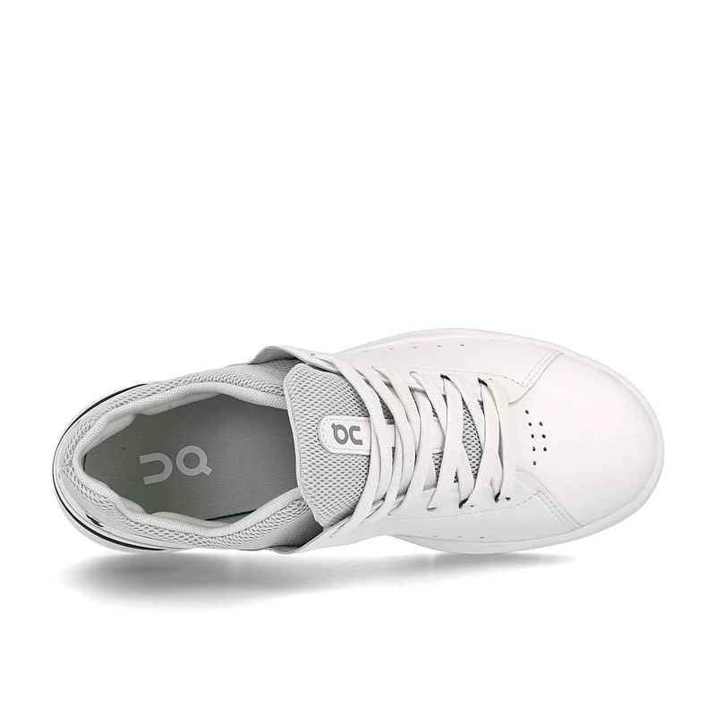 wmns the roger advantage