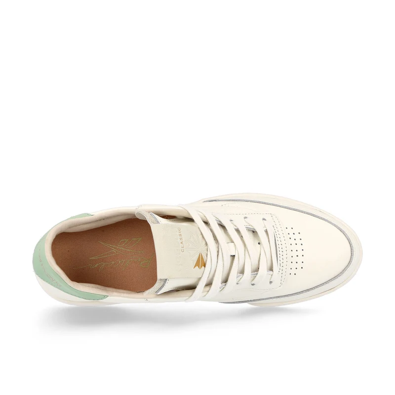 wmns club c clean