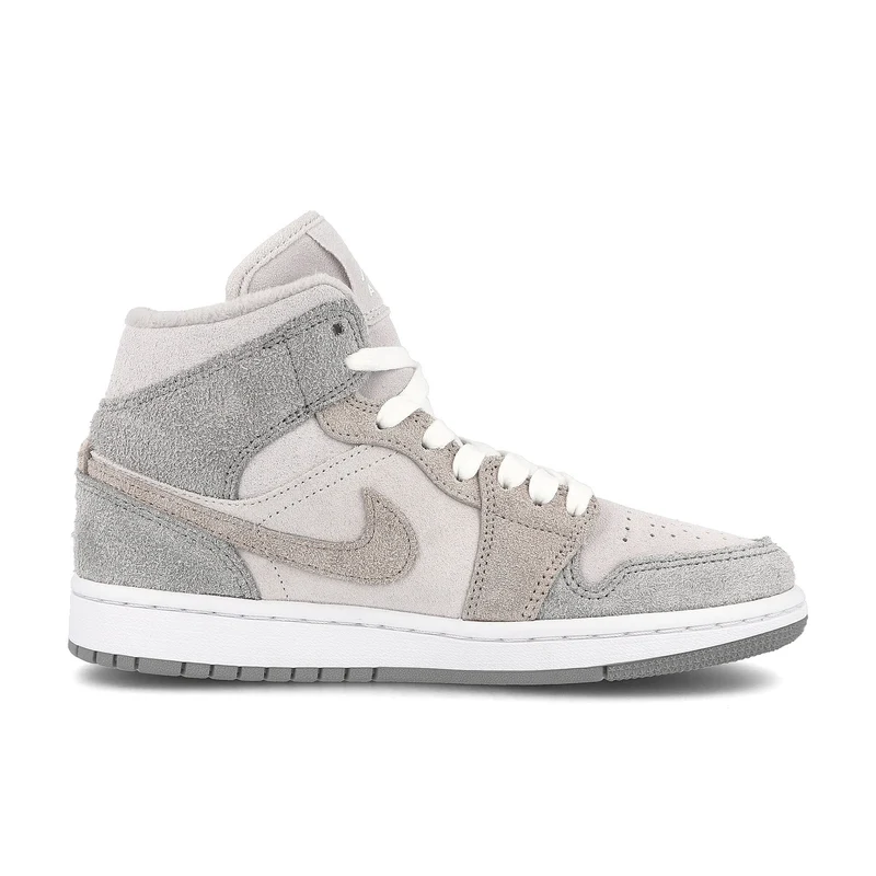 Wmns Air Jordan 1 Mid SE