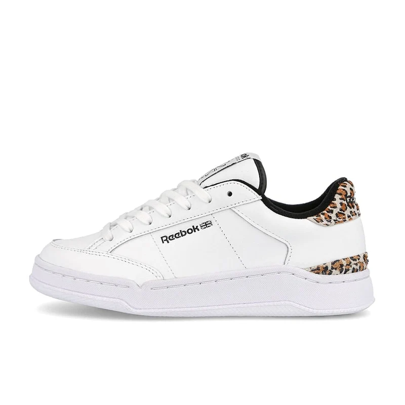 wmns ad court