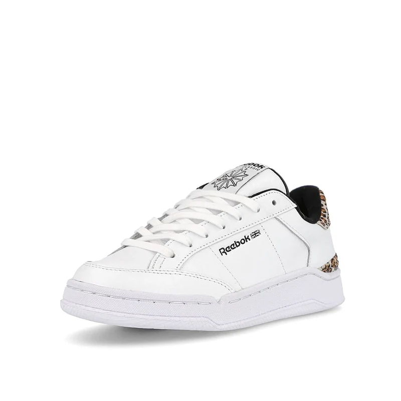 wmns ad court