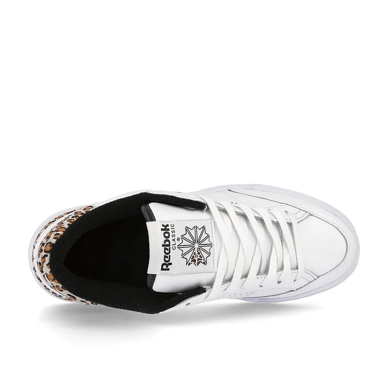 wmns ad court