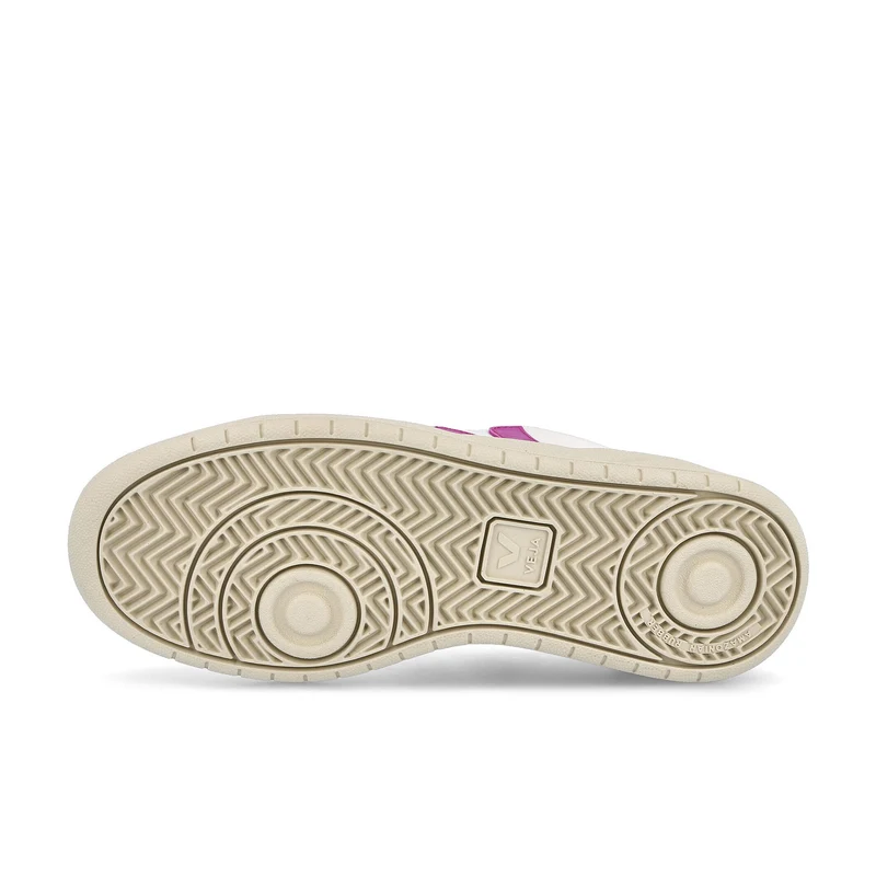 wmns v-10 cwl