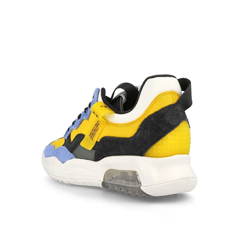 Air Jordan MA2